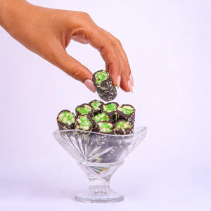 Anjir Pista Roll — sugar free sweets Surat, healthy Gujarati mithai with figs and pistachios | Mithdi